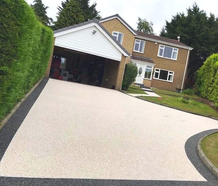 Resin Driveways: The Perfect Choice for Transforming Your Outdoor Space